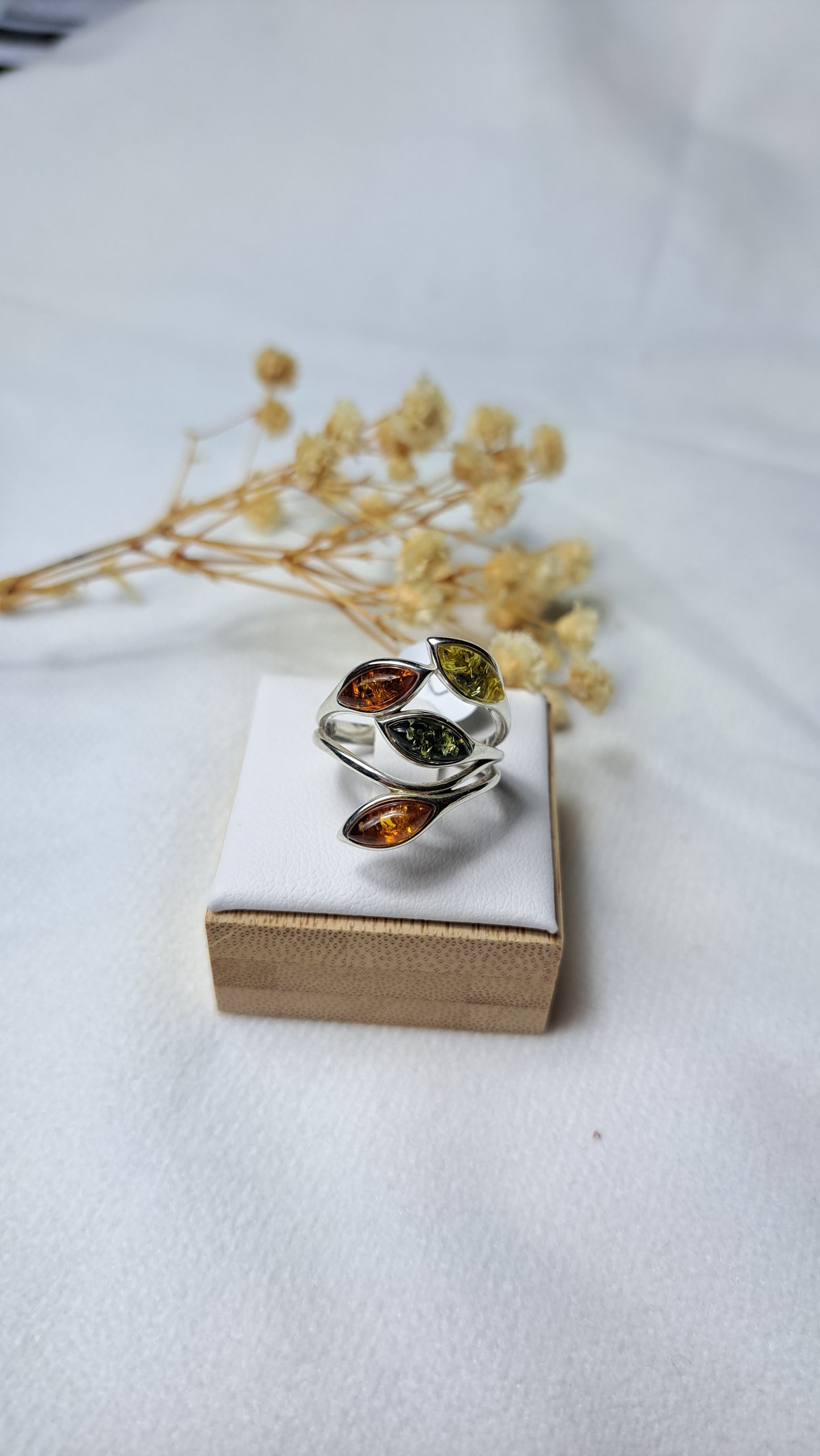 Mixed Amber leaves sterling silver ring