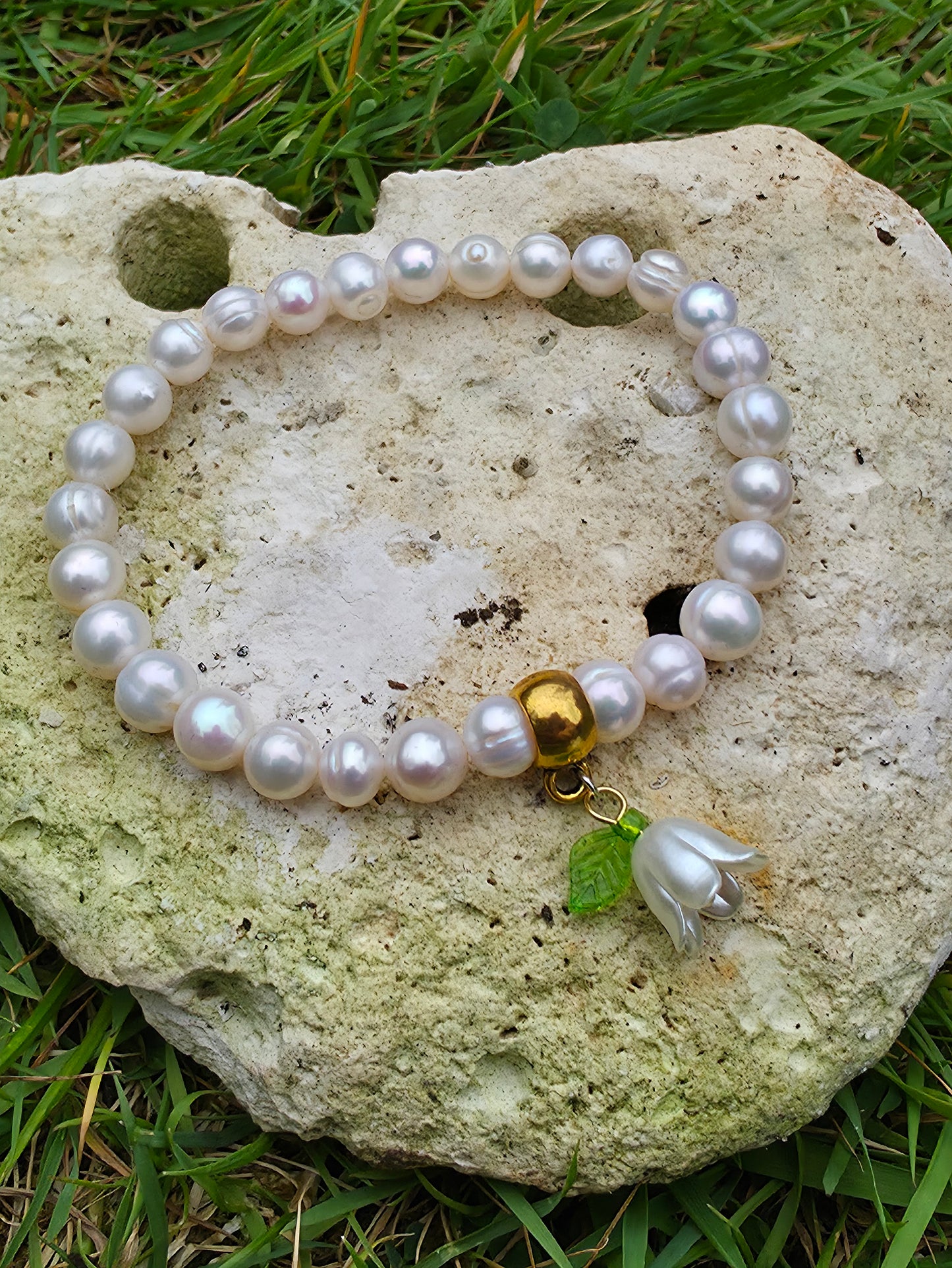 Pearl bracelet