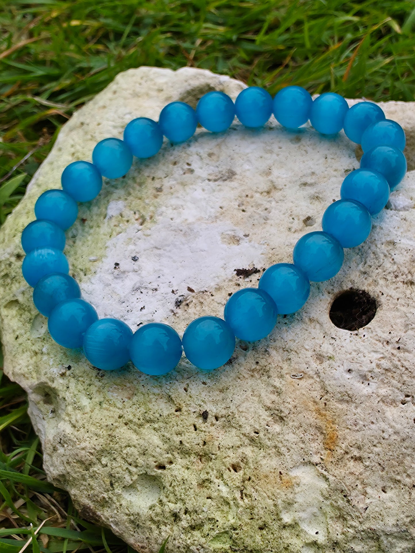Blue cat eye bracelet