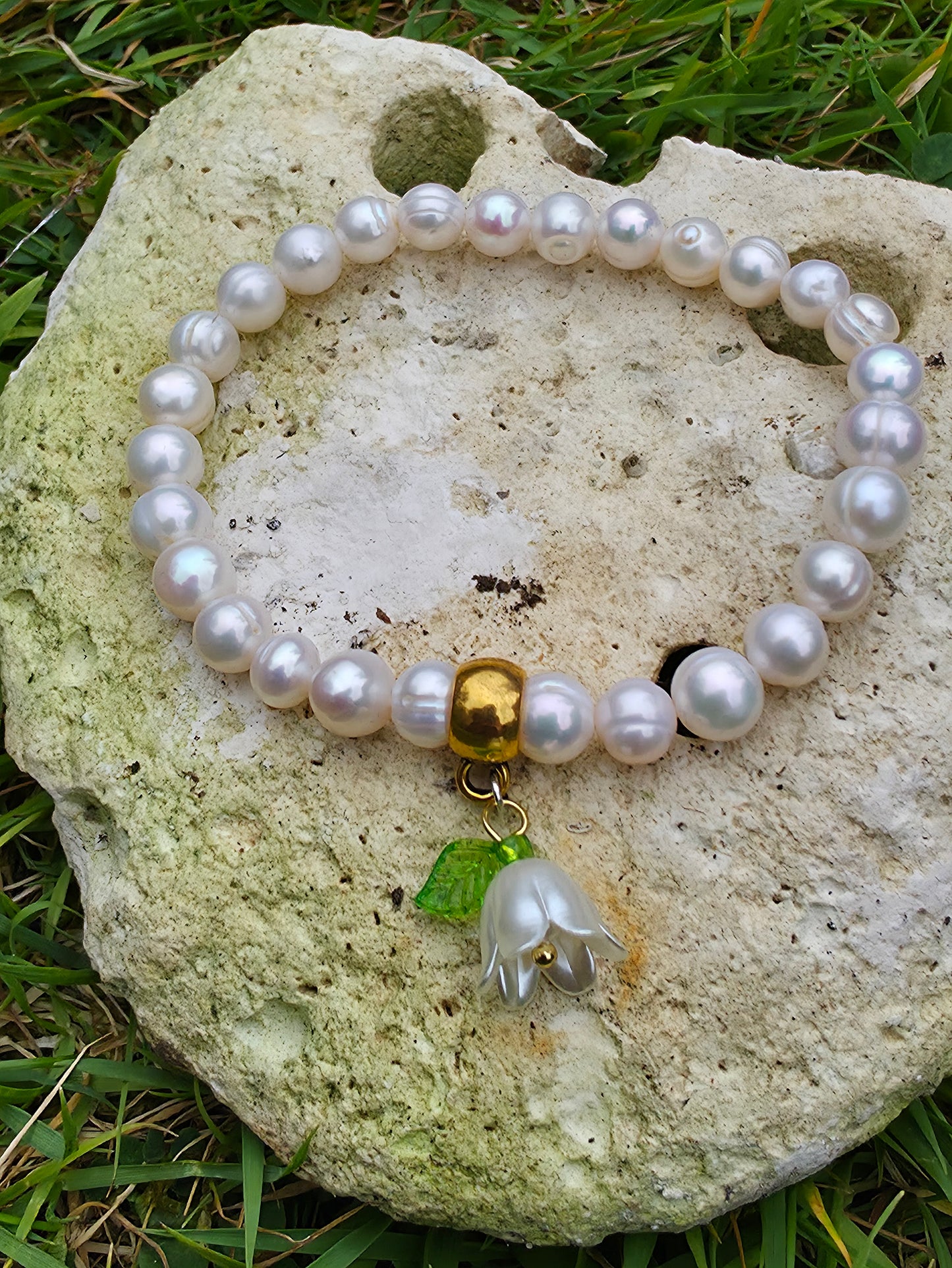 Pearl bracelet