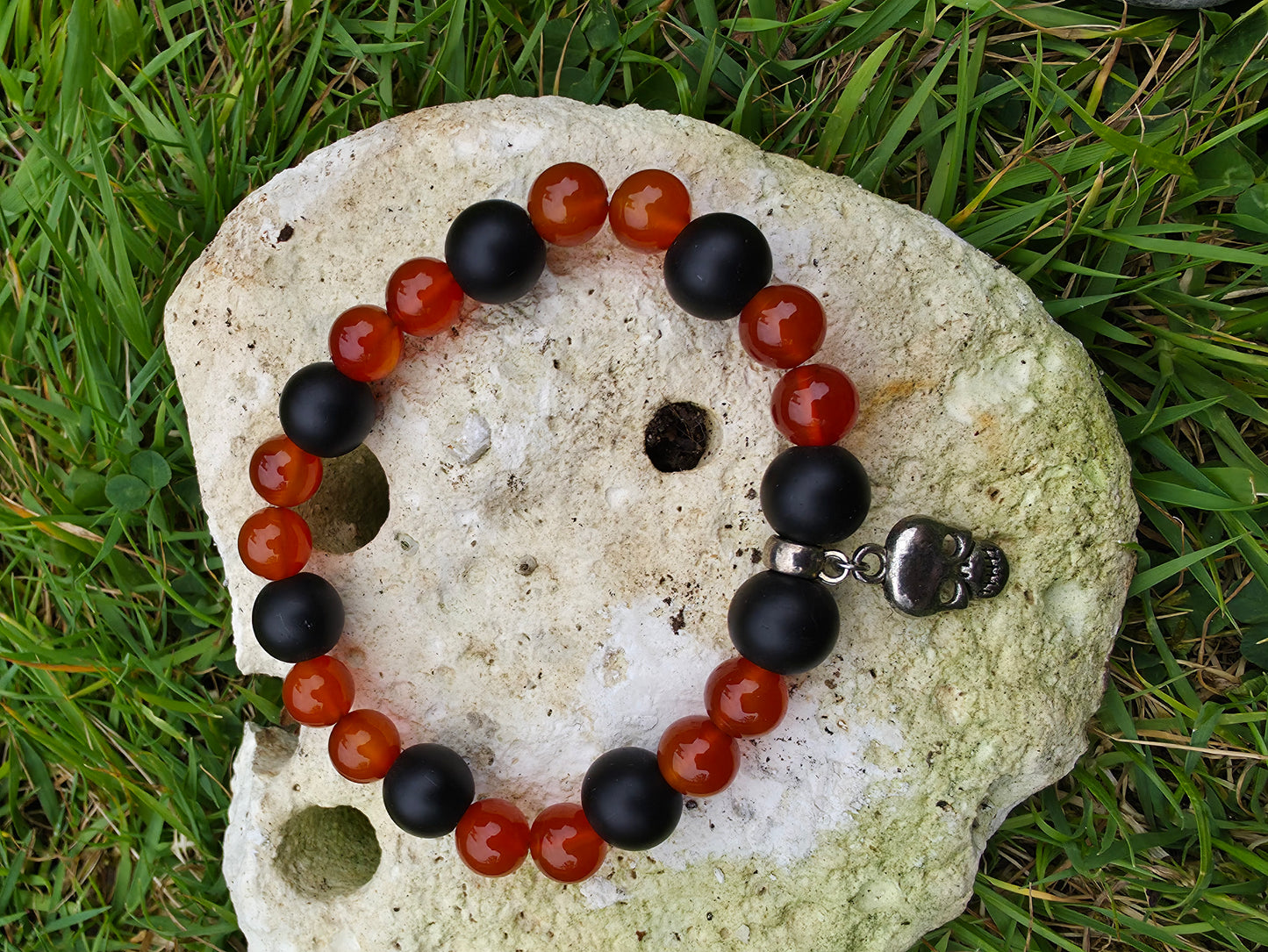 Carnelian and black agate