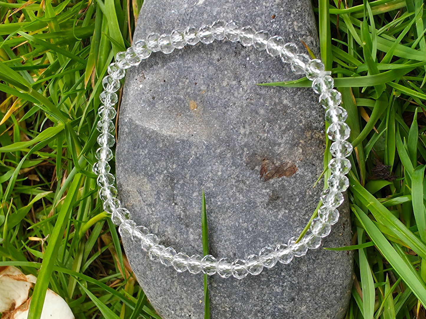 Clear crystals bracelet