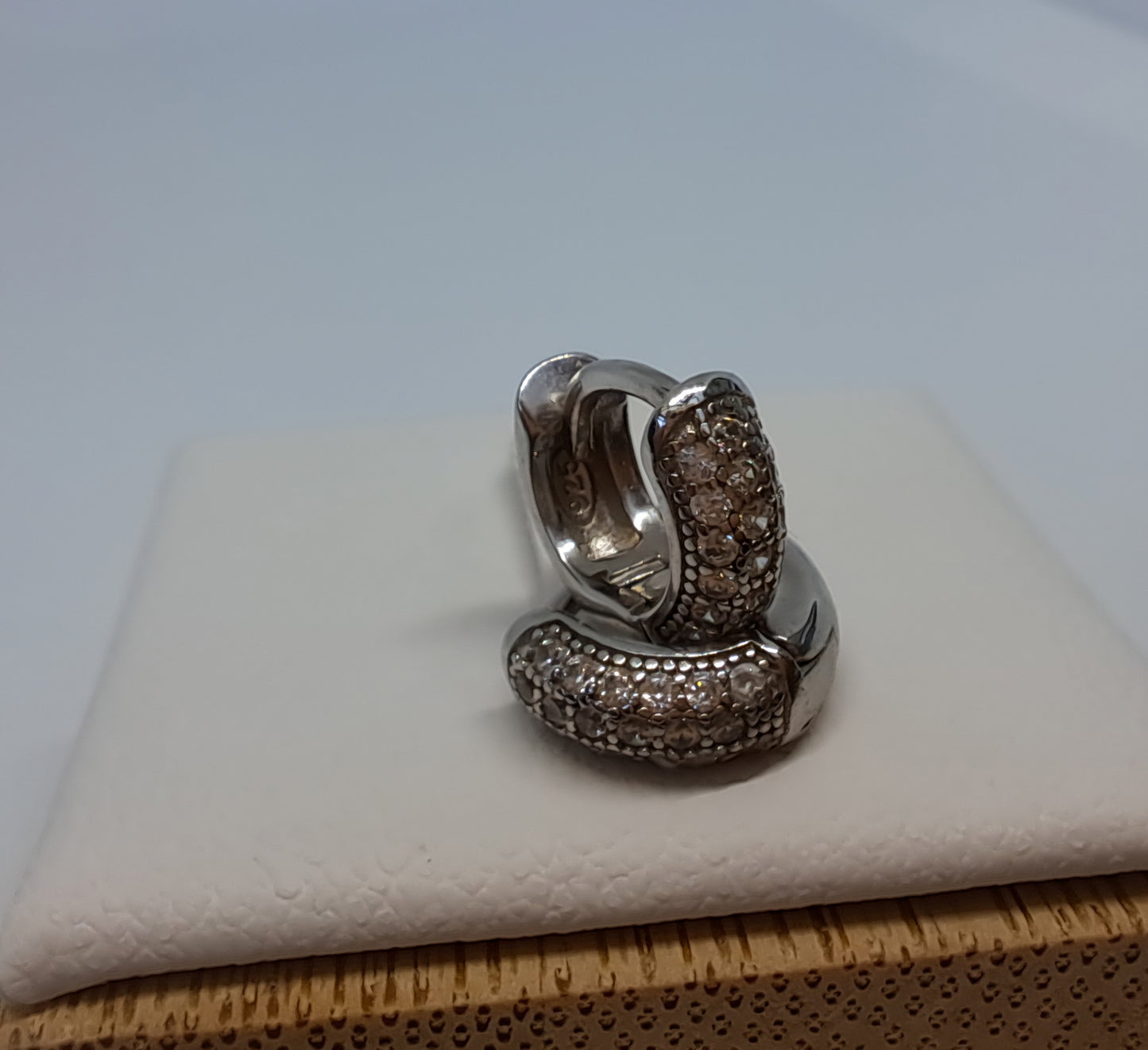 Small hoops-earrings