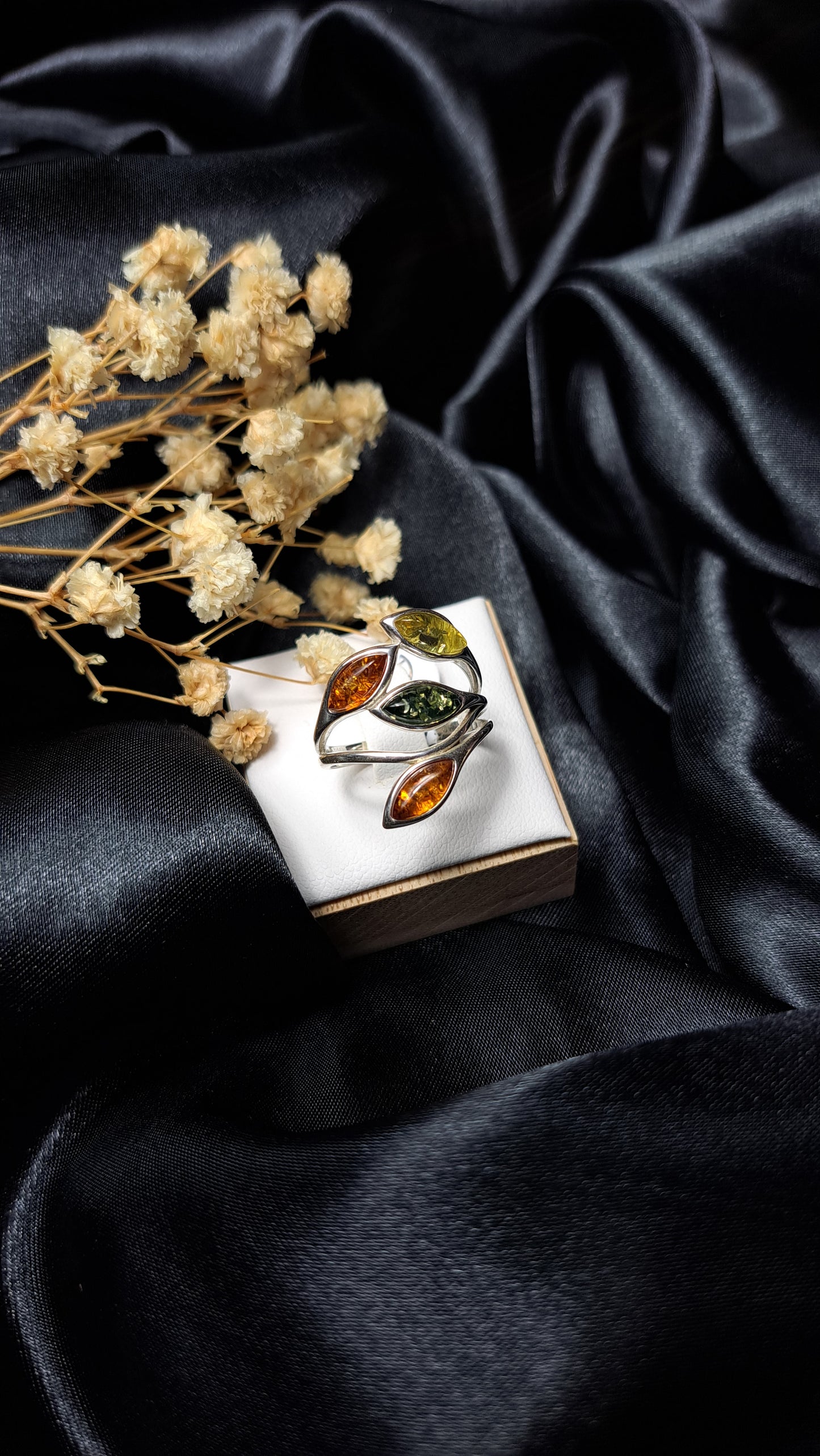 Mixed Amber leaves sterling silver ring
