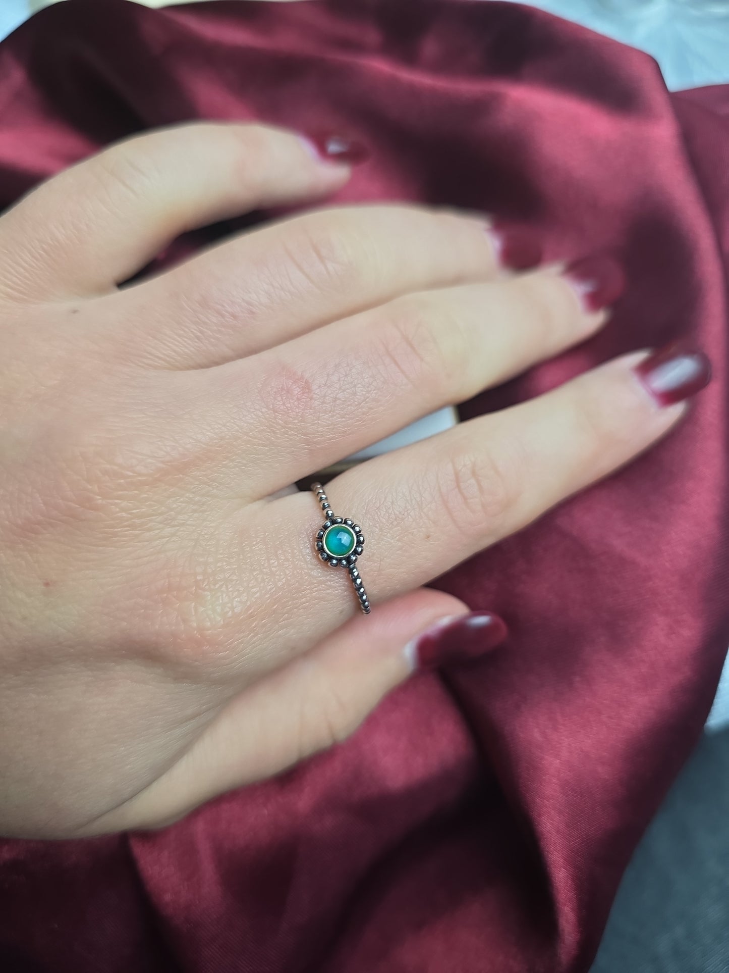 Dots mood stone sterling silver ring