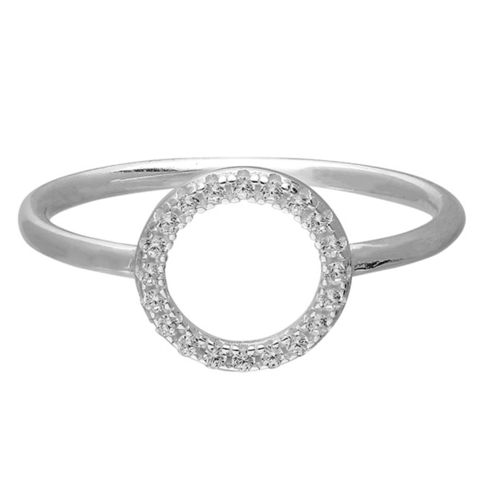 Open cubic zirconia circle