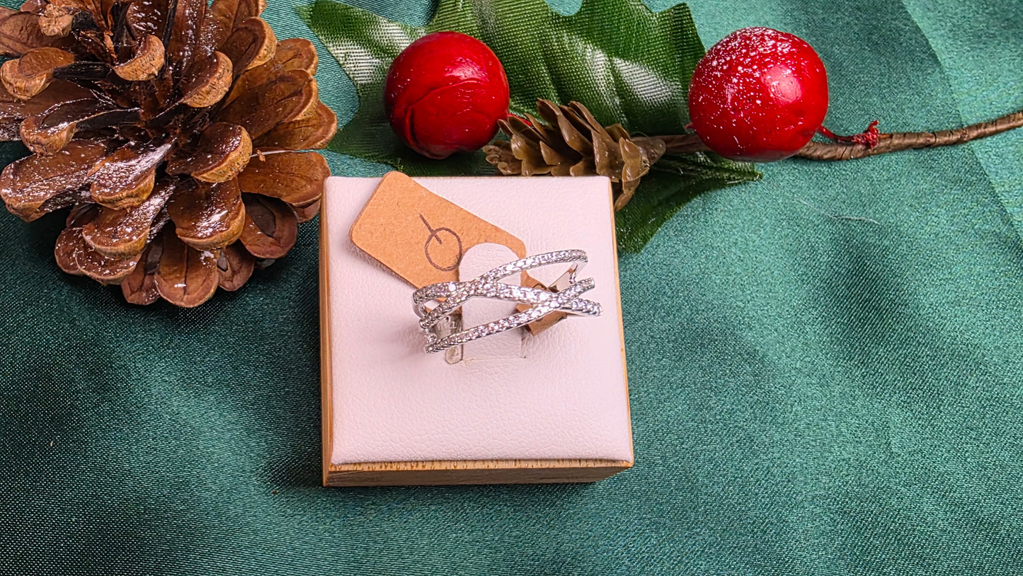 Triple-band cubic zirconia crossovers