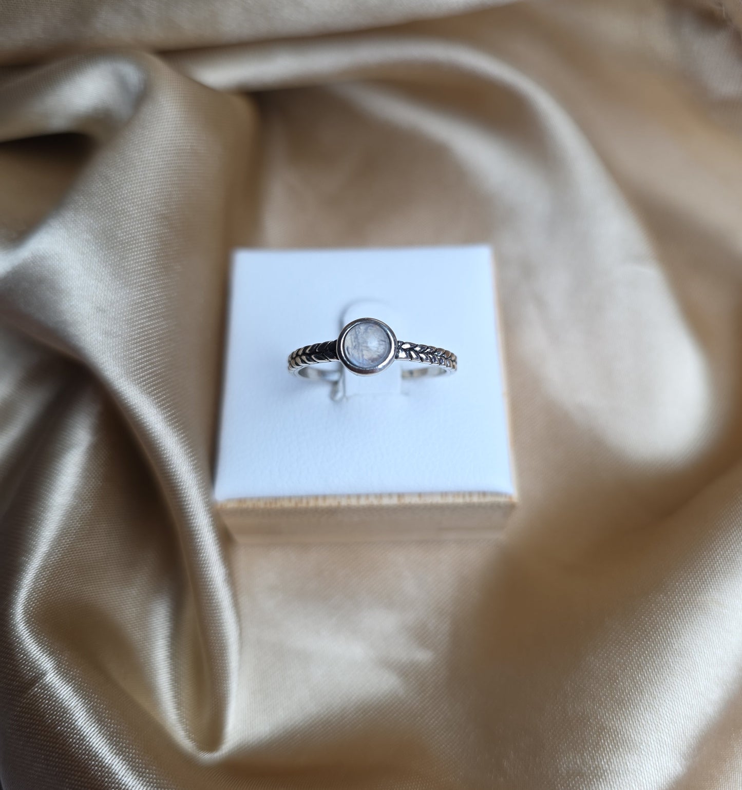 Moon stone sterling silver ring