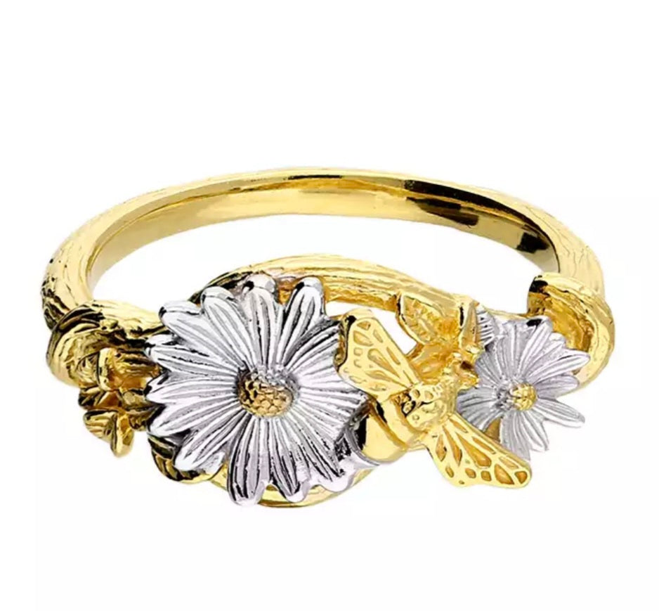 Daisy's and bee