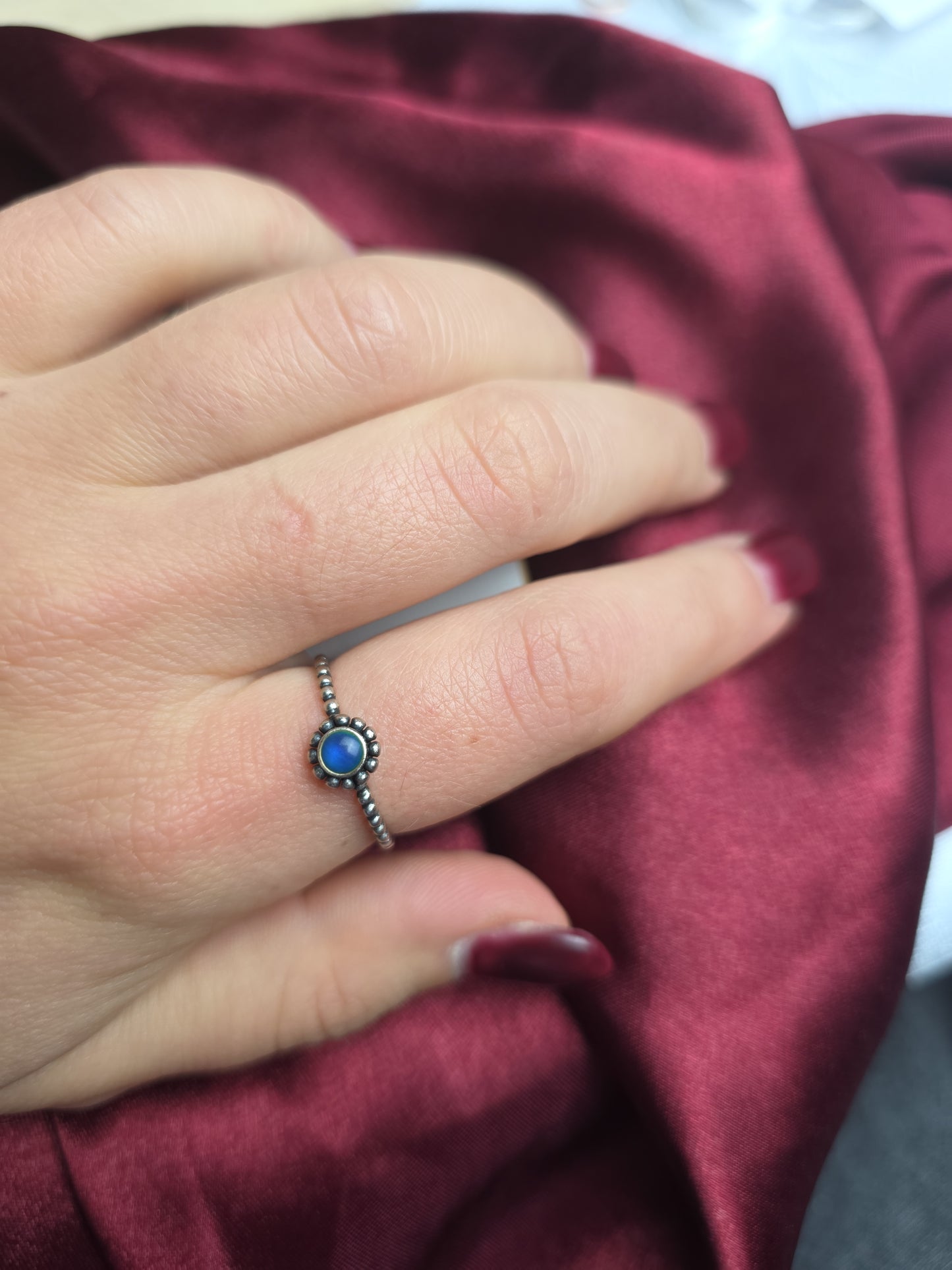 Dots mood stone sterling silver ring