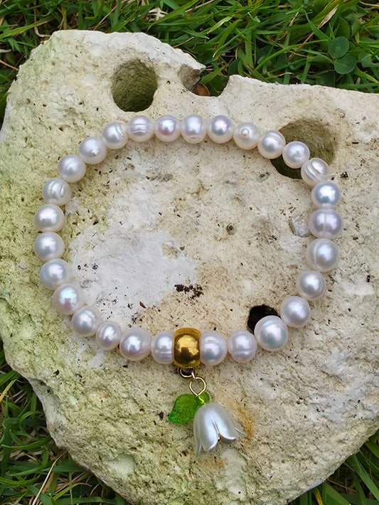 Pearl bracelet