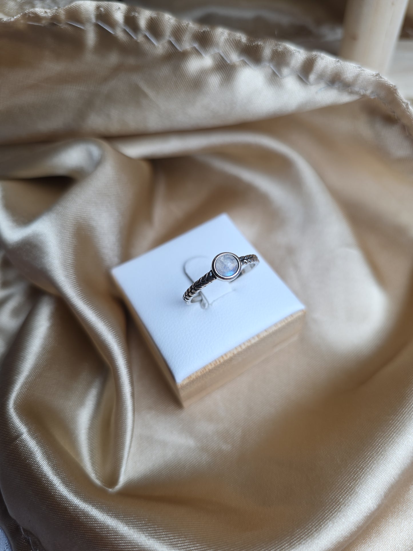 Moon stone sterling silver ring