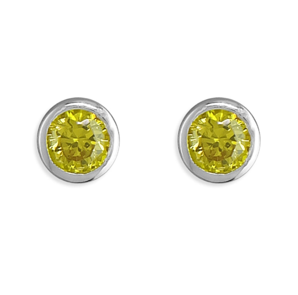 Rubover cubic zirconia stud