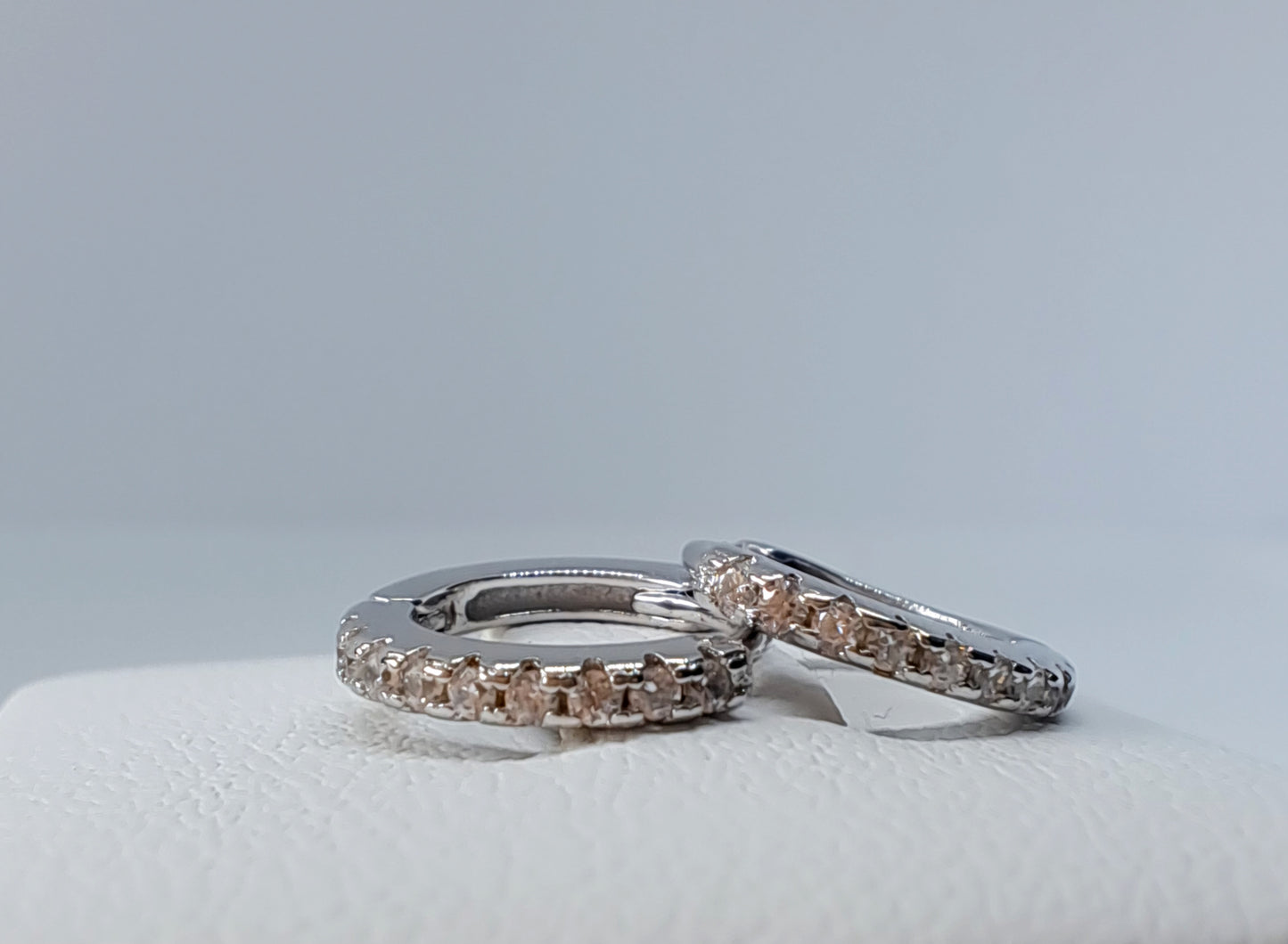 Small hoops-earrings