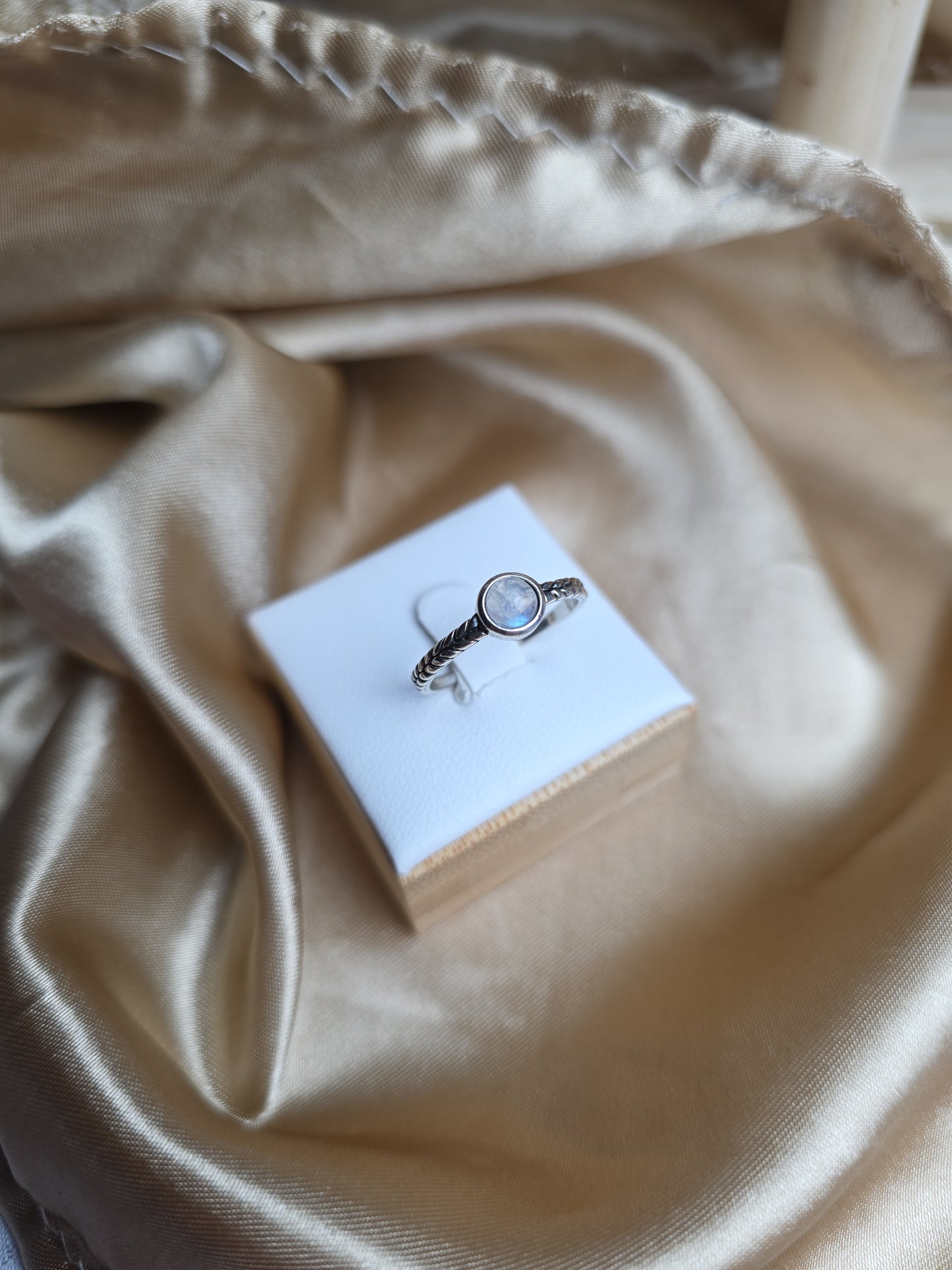 Moon stone sterling silver ring