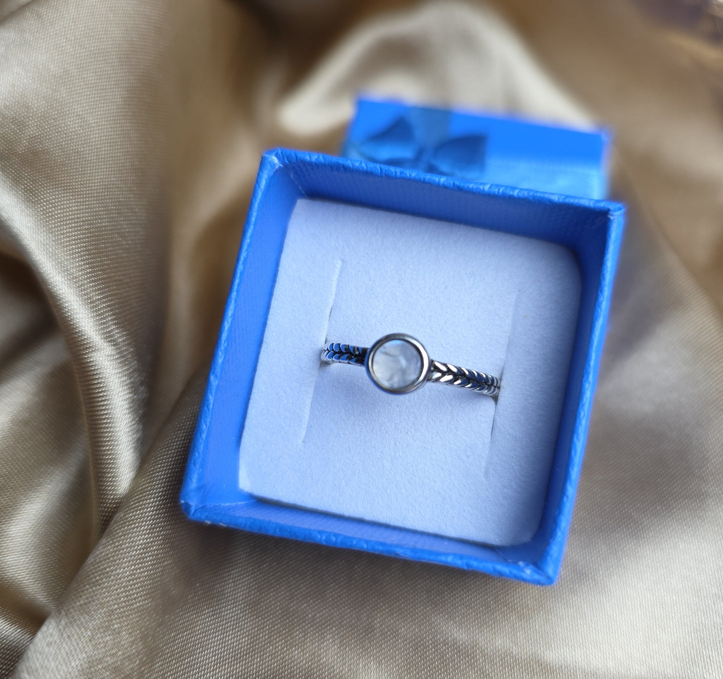 Moon stone sterling silver ring